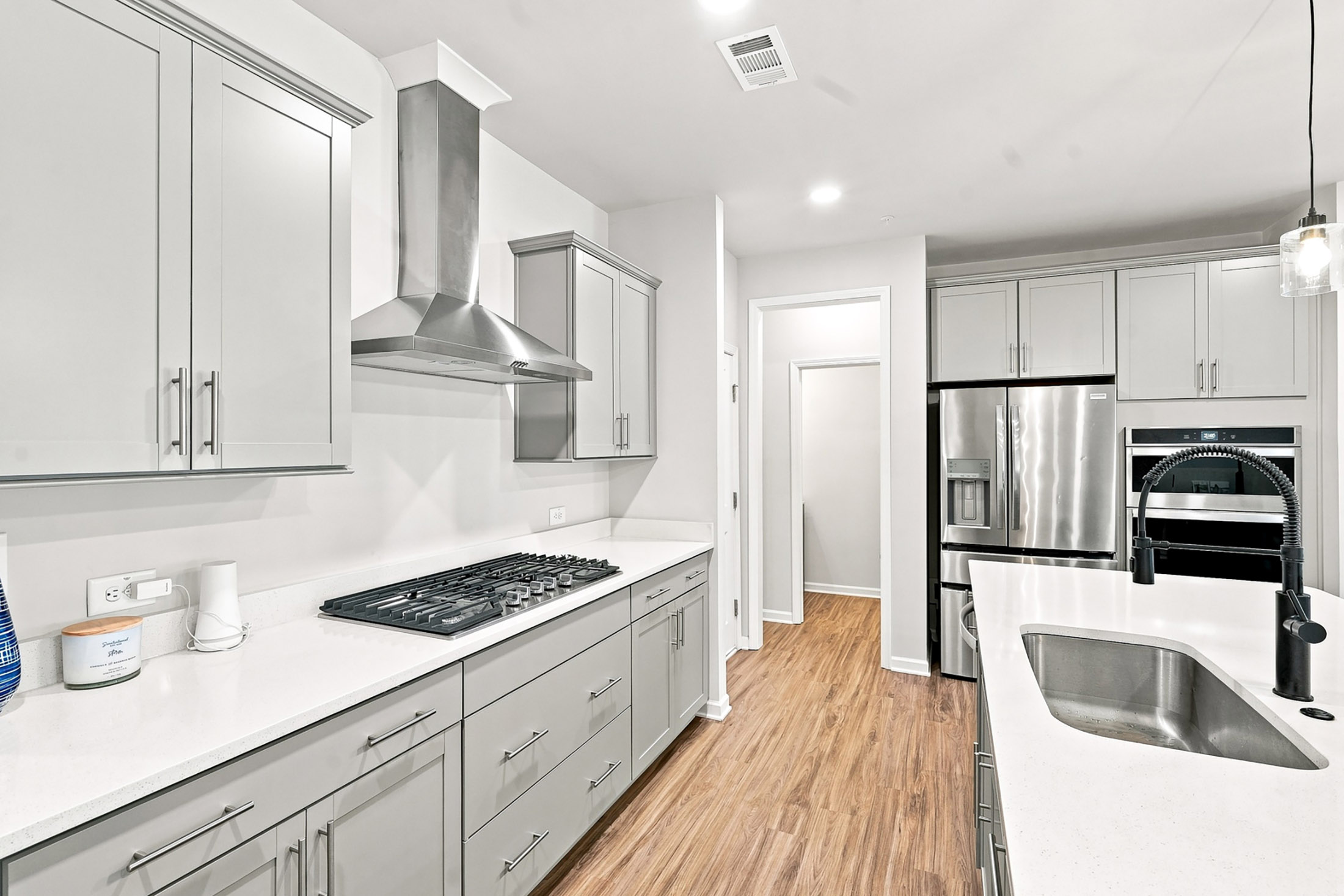  End-Unit Townhome Near Marietta Square - 物件實景
