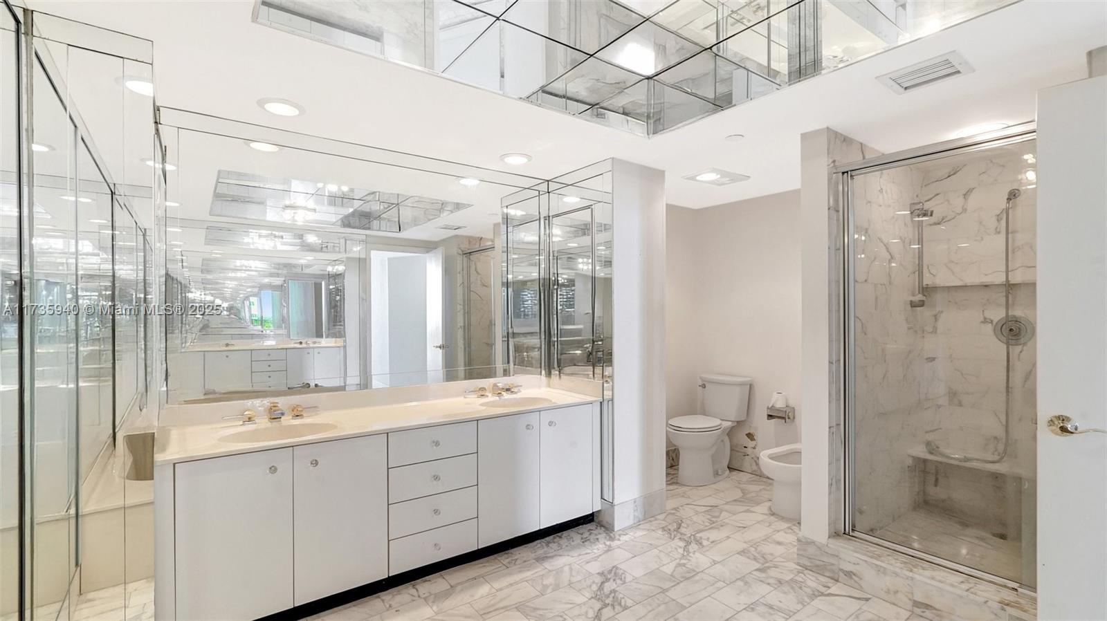 Aventura, Florida, 33180, United States, 3 Bedrooms Bedrooms, ,3 BathroomsBathrooms,Residential,For Sale,1696831