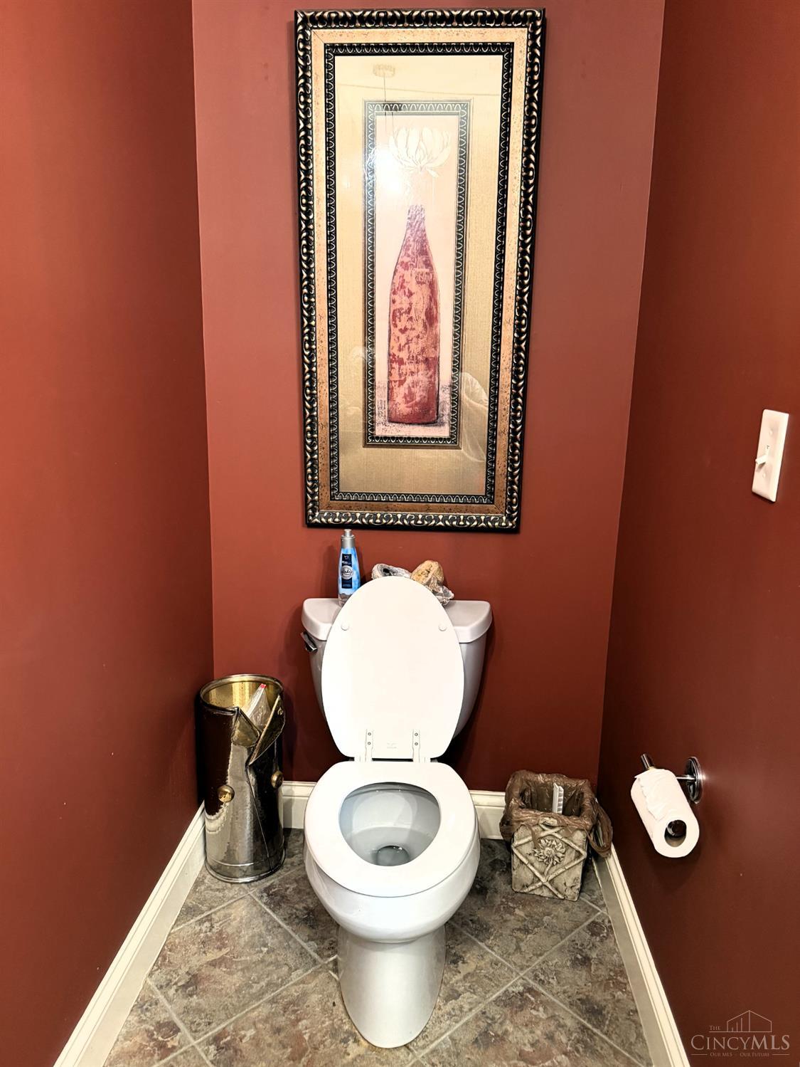 Montgomery, Ohio, 45242, United States, 5 Bedrooms Bedrooms, ,6 BathroomsBathrooms,Residential,For Sale,1914121