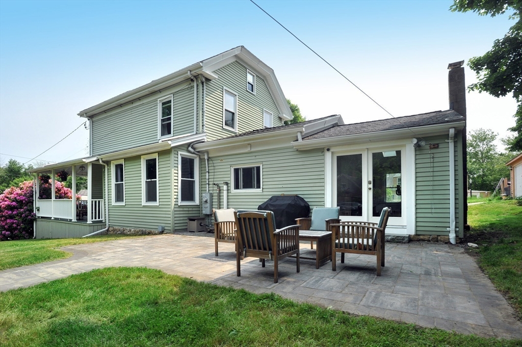 Hingham, Massachusetts, 02043, United States, 3 Bedrooms Bedrooms, ,2 BathroomsBathrooms,Residential,For Sale,1846481