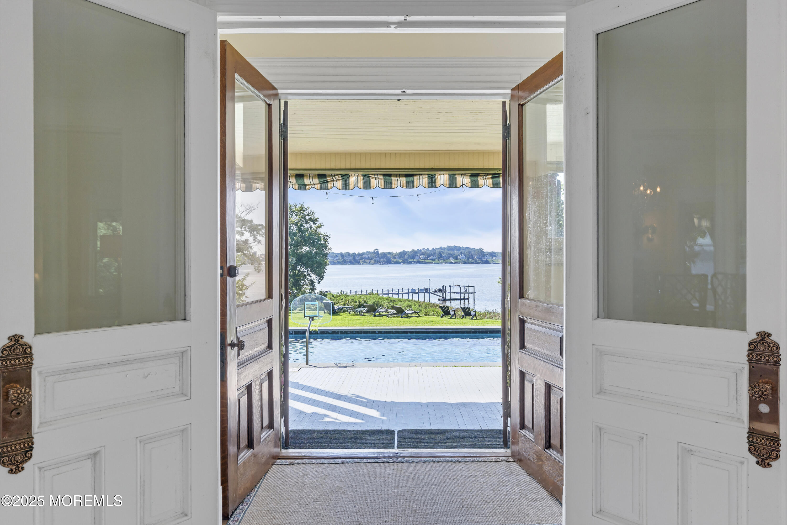 Red Bank, New Jersey, 07701, United States, 9 Bedrooms Bedrooms, ,6 BathroomsBathrooms,Residential,For Sale,1934404
