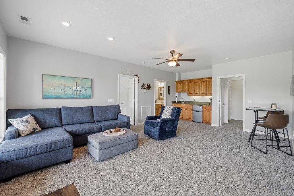 Warne, North Carolina, 28909, United States, 3 Bedrooms Bedrooms, ,3 BathroomsBathrooms,Residential,For Sale,1878165