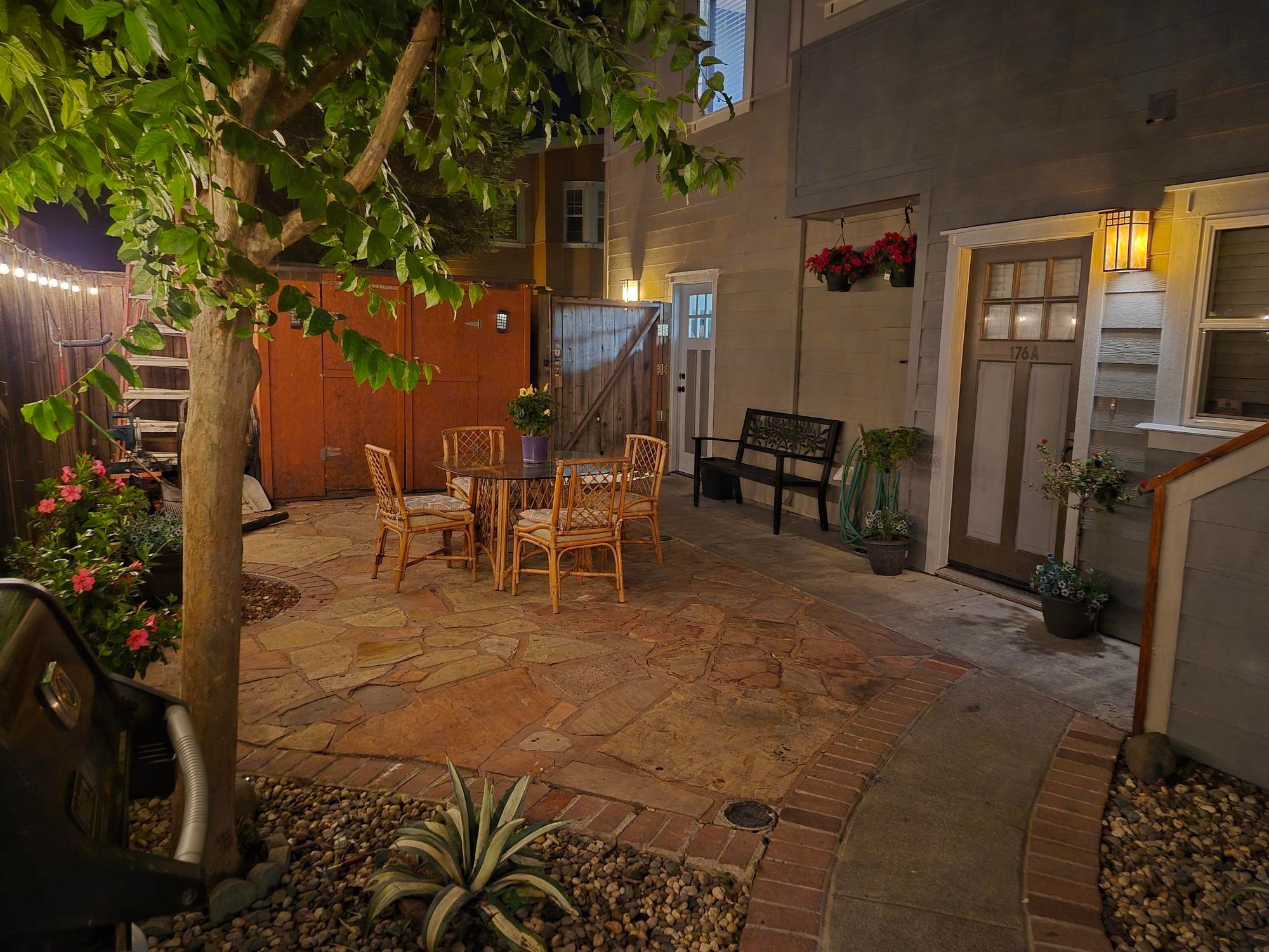  Rare Opportunity in Valley Oak Villas - 物件實景