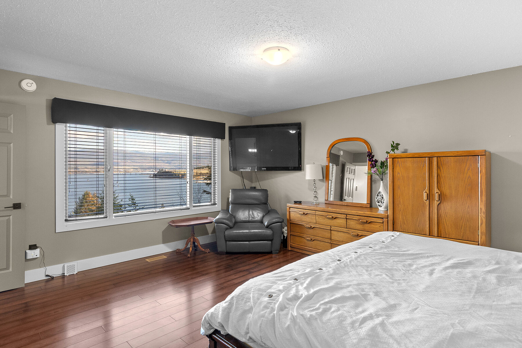  Timeless Design with a Pool - 物件實景