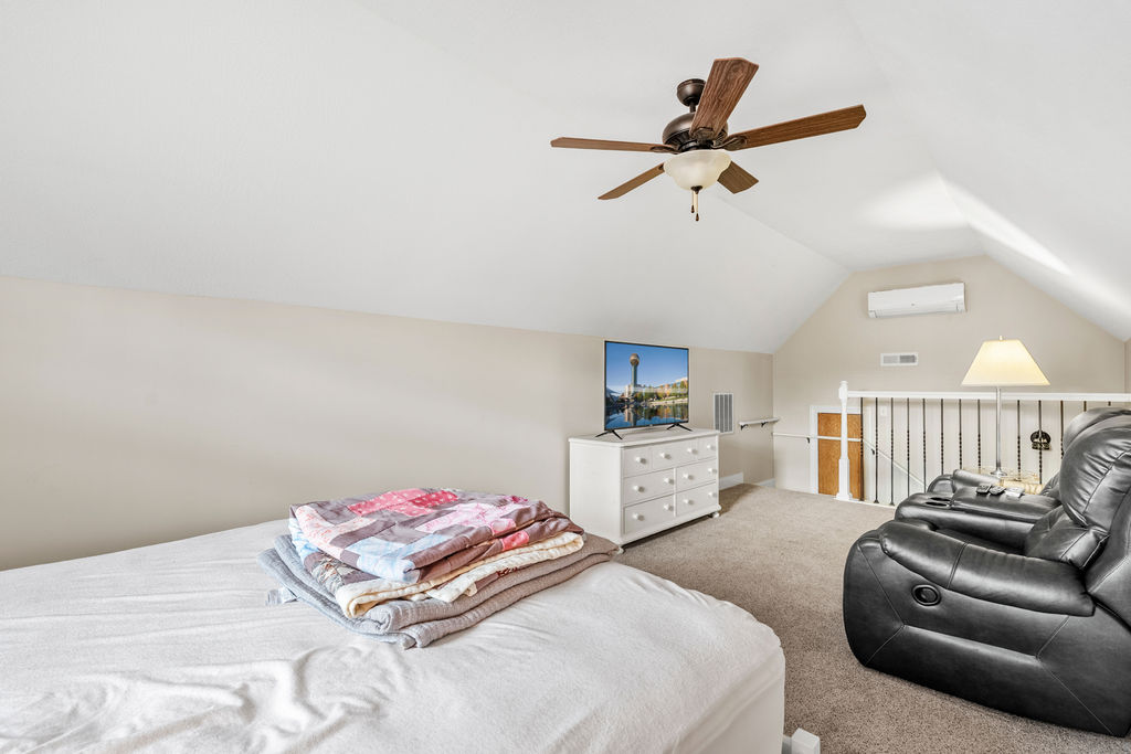 Sevierville, Tennessee, 37876, United States, 3 Bedrooms Bedrooms, ,2 BathroomsBathrooms,Residential,For Sale,2012111