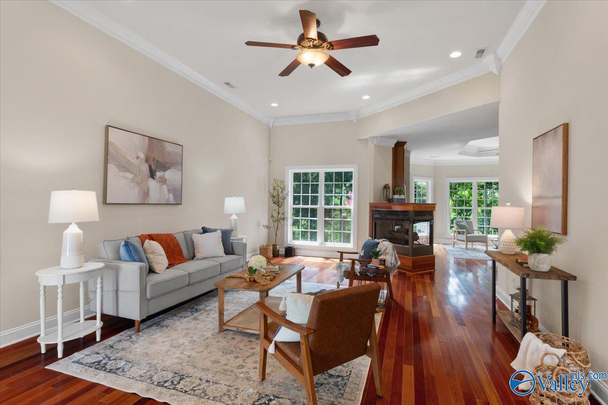 Hazel Green, Alabama, 35750, United States, 5 Bedrooms Bedrooms, ,4 BathroomsBathrooms,Residential,For Sale,1846923