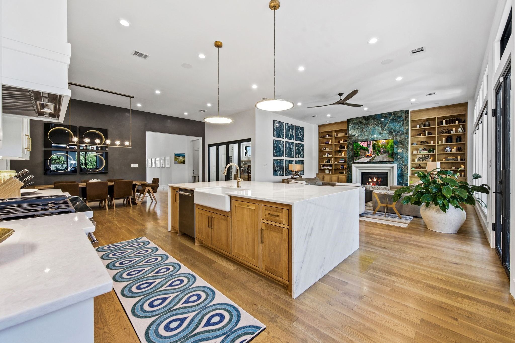  878 W 41st Street - 物件實景