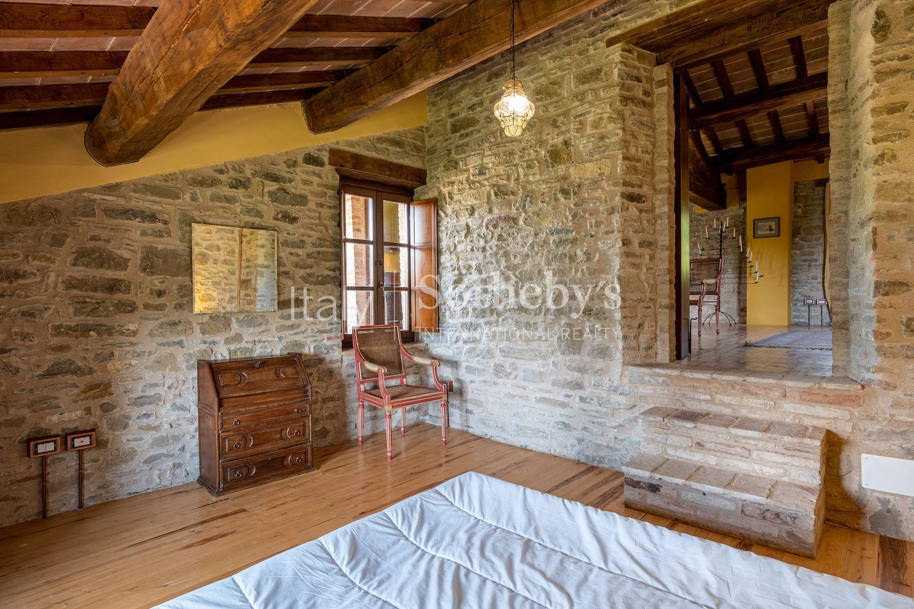  Stunning lake view historic renovated farmhouse with pool - 物件實景