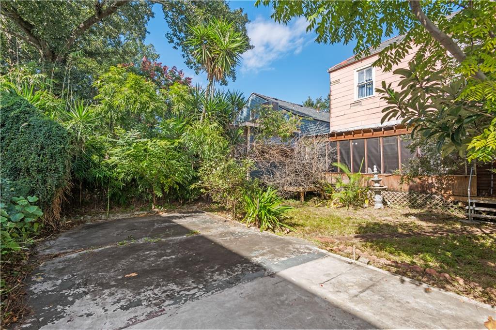 New Orleans, Louisiana, 70114, United States, 5 Bedrooms Bedrooms, ,2 BathroomsBathrooms,Residential,For Sale,1989356