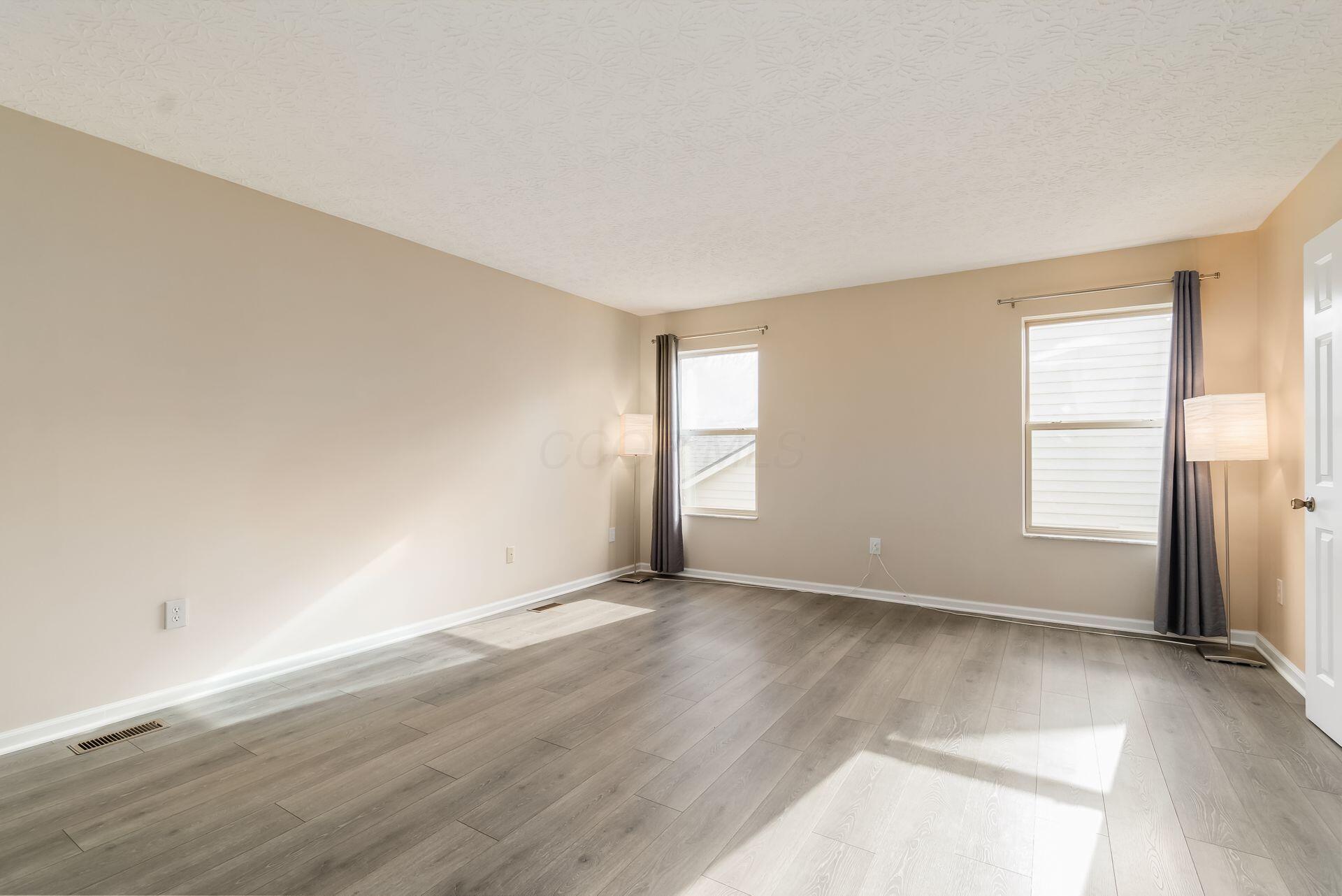 Powell, Ohio, 43065, United States, 4 Bedrooms Bedrooms, ,4 BathroomsBathrooms,Residential,For Sale,2003510