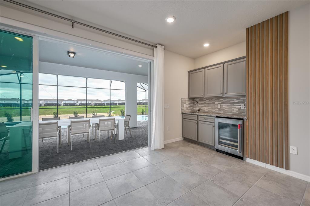 Davenport, Florida, 33897, United States, 9 Bedrooms Bedrooms, ,8 BathroomsBathrooms,Residential,For Sale,1964682