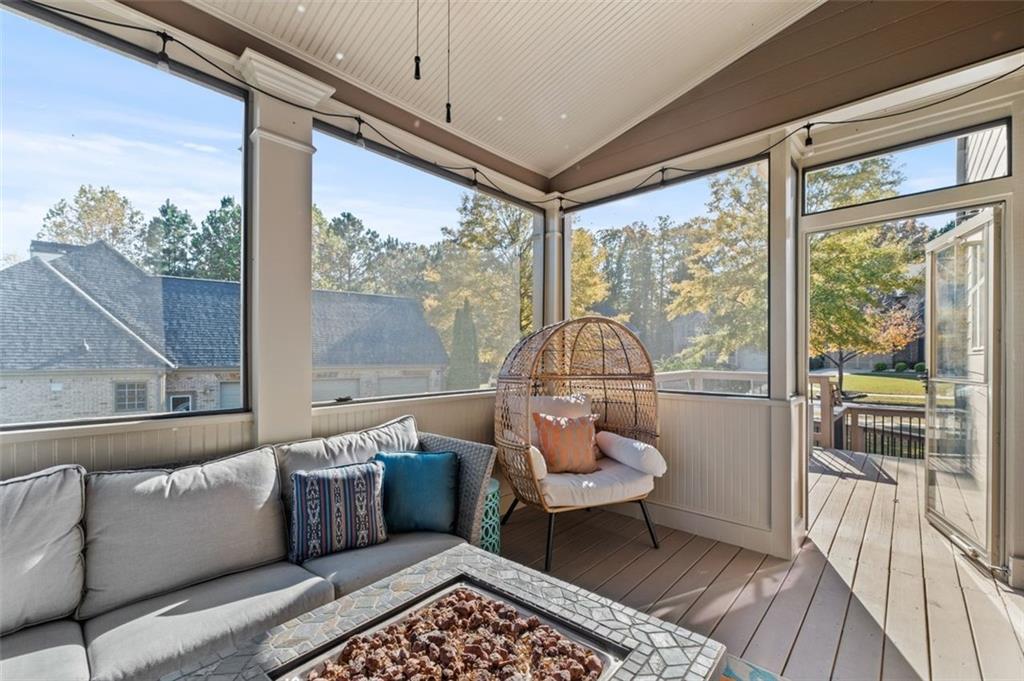 Buford, Georgia, 30518, United States, 6 Bedrooms Bedrooms, ,5 BathroomsBathrooms,Residential,For Sale,1987580