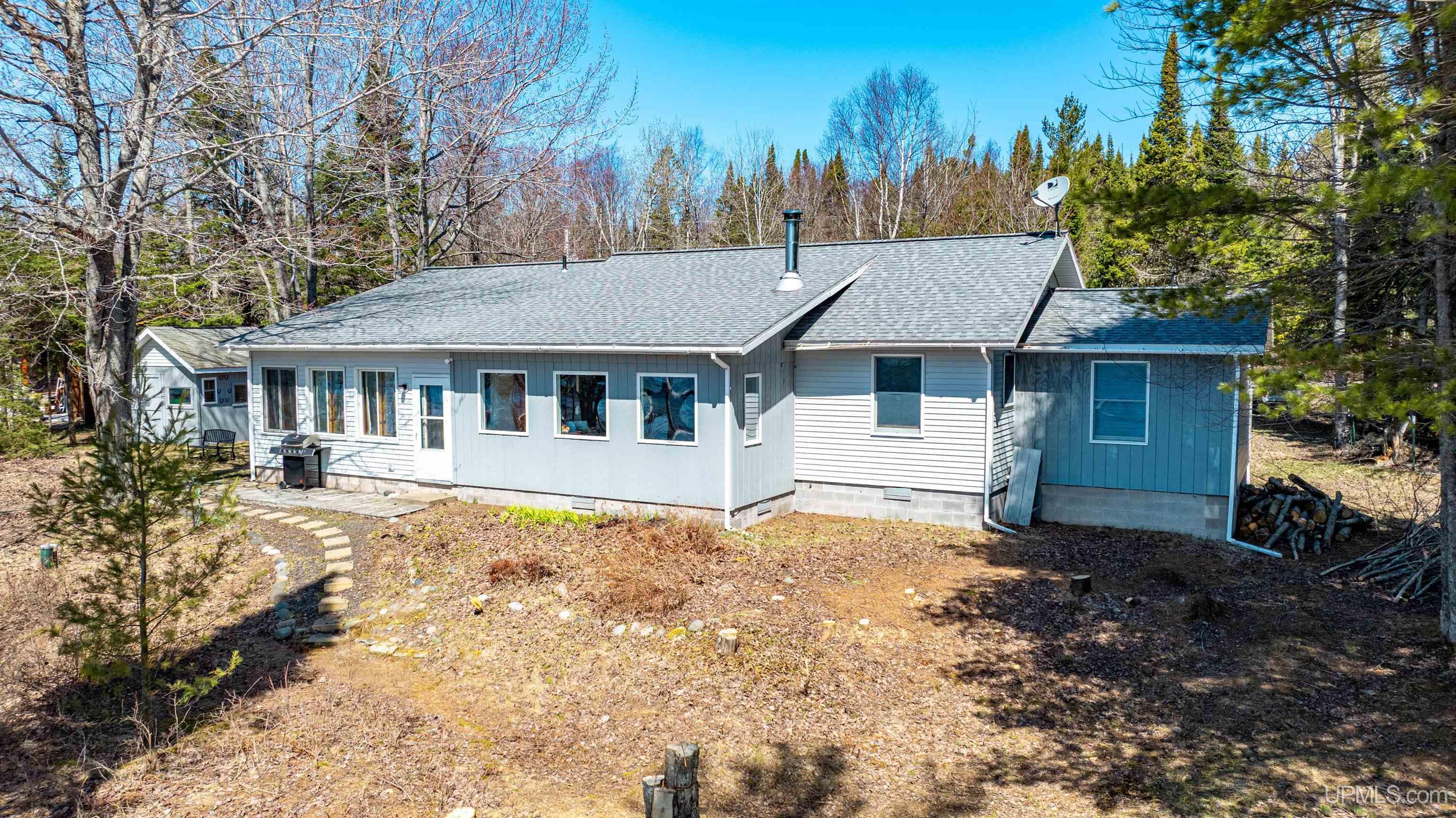 Lake Linden, Michigan, 49945, United States, 3 Bedrooms Bedrooms, ,3 BathroomsBathrooms,Residential,For Sale,1881345