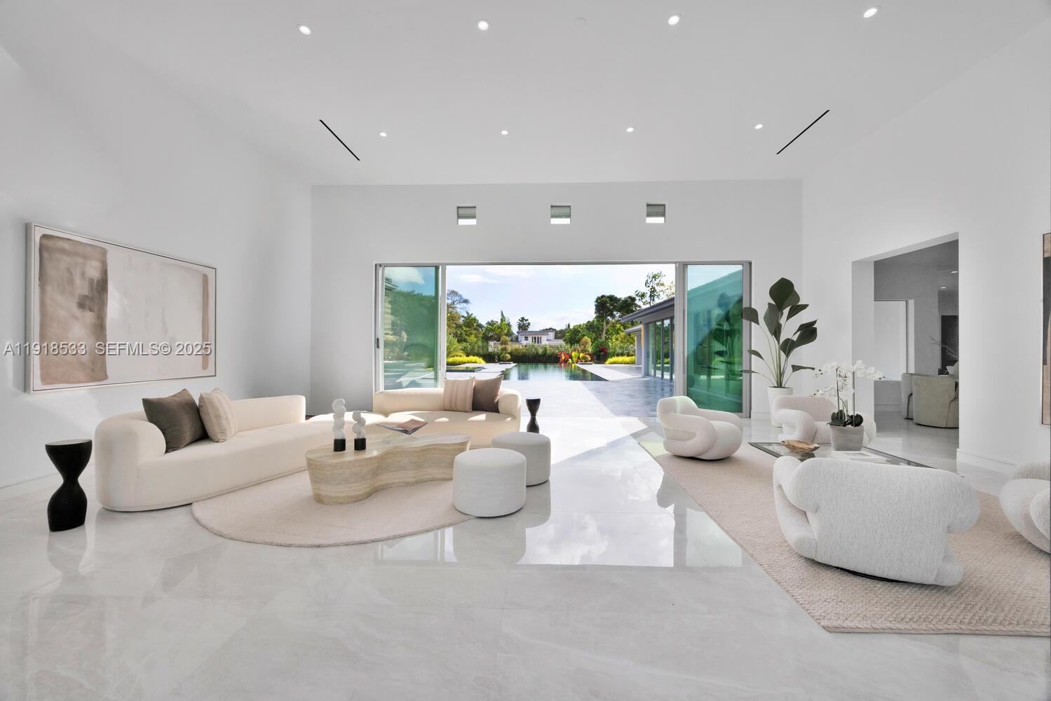 Miami, Florida, 33173, United States, 6 Bedrooms Bedrooms, ,7 BathroomsBathrooms,Residential,For Sale,2001798