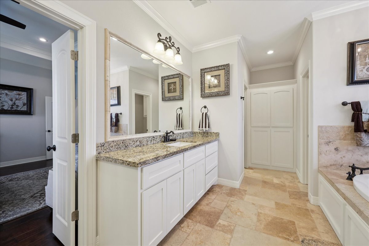 Beaumont, Texas, 77706, United States, 4 Bedrooms Bedrooms, ,3 BathroomsBathrooms,Residential,For Sale,1939499