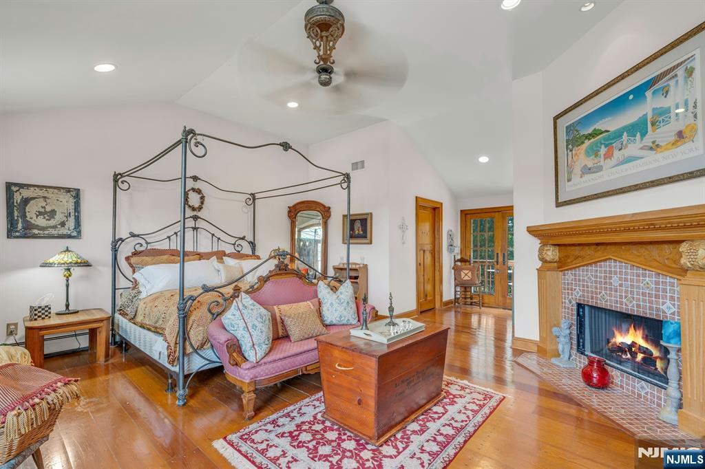 Montvale, New Jersey, 07645, United States, 6 Bedrooms Bedrooms, ,4 BathroomsBathrooms,Residential,For Sale,1950973