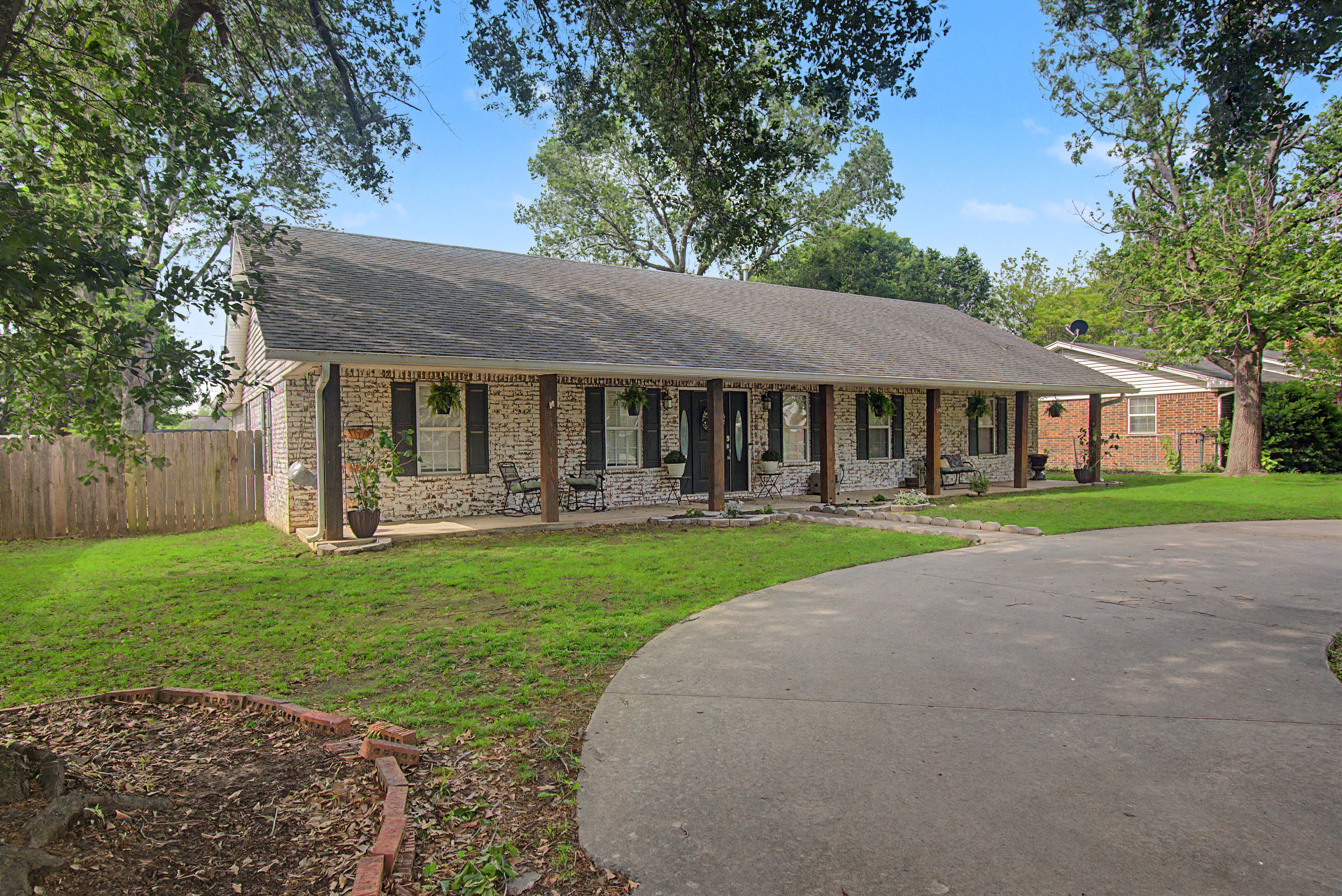 J St, Stigler, OK 74462