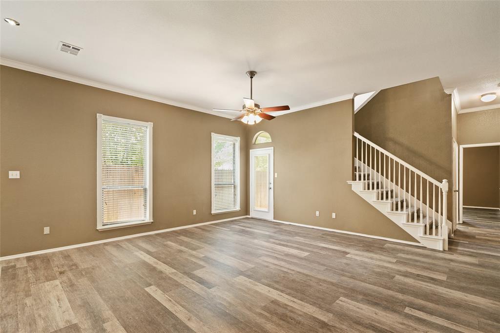 Fort Worth, Texas, 76110, United States, 6 Bedrooms Bedrooms, ,4 BathroomsBathrooms,Residential,For Sale,1837123