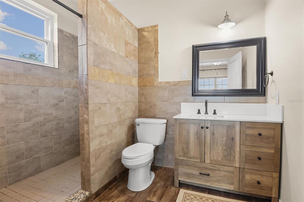 Bartow, Florida, 33830, United States, 3 Bedrooms Bedrooms, ,4 BathroomsBathrooms,Residential,For Sale,2002035