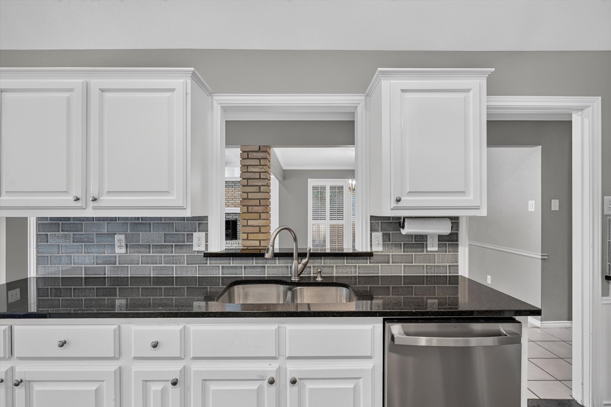  8833 Kenton Drive, Dallas, TX, 75231 - 物件實景