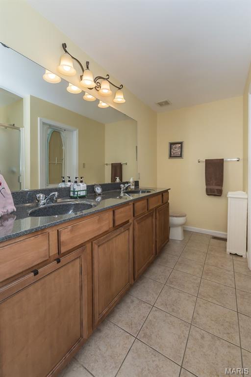 St Peters, Missouri, 63304, United States, 4 Bedrooms Bedrooms, ,3 BathroomsBathrooms,Residential,For Sale,1933139
