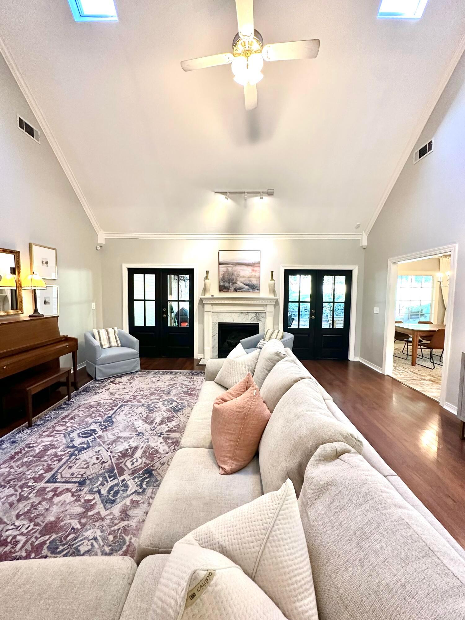 Tupelo, Mississippi, 38804, United States, 4 Bedrooms Bedrooms, ,4 BathroomsBathrooms,Residential,For Sale,1961666