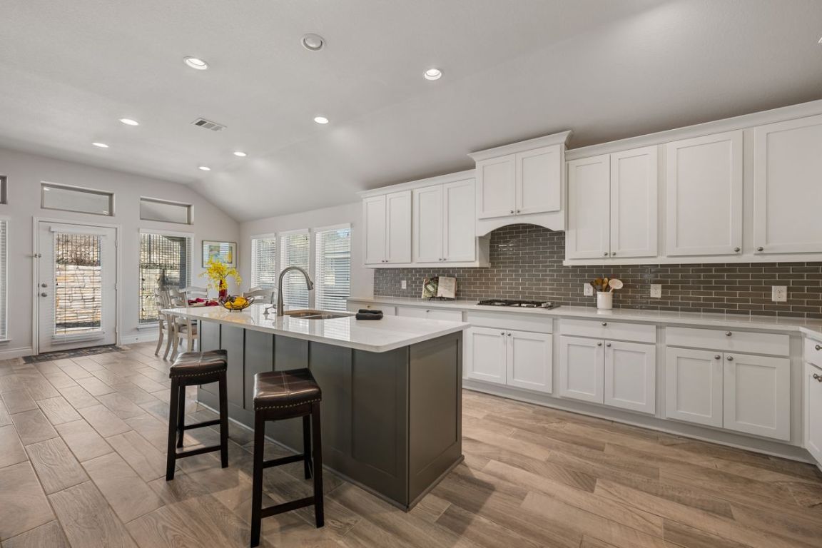 Georgetown, Texas, 78628, United States, 4 Bedrooms Bedrooms, ,3 BathroomsBathrooms,Residential,For Sale,1736171