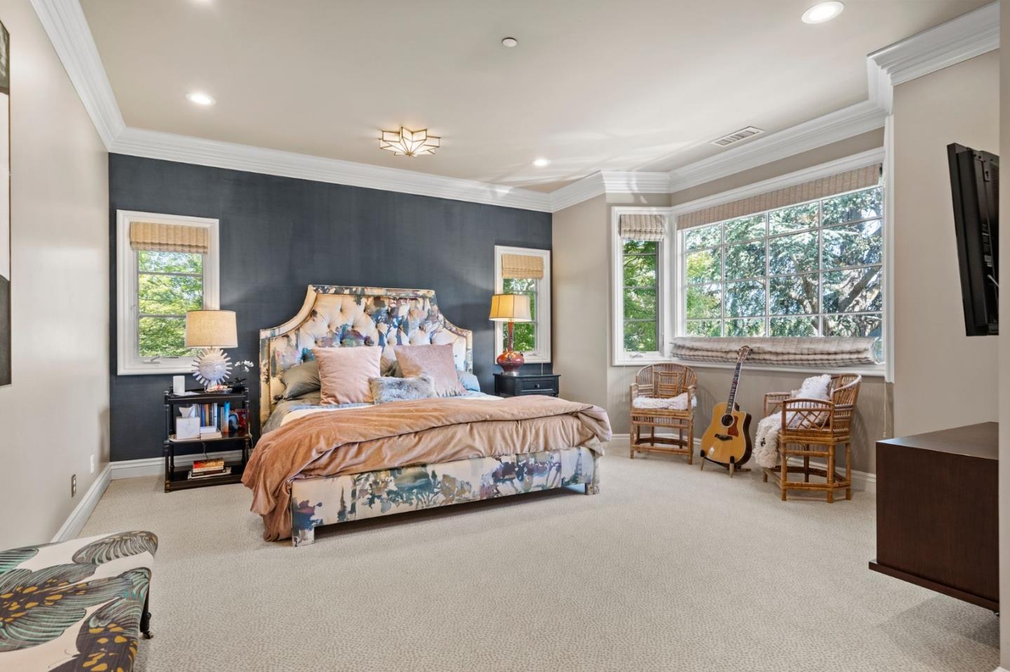 Hillsborough, California, 94010, United States, 6 Bedrooms Bedrooms, ,7 BathroomsBathrooms,Residential,For Sale,1947019