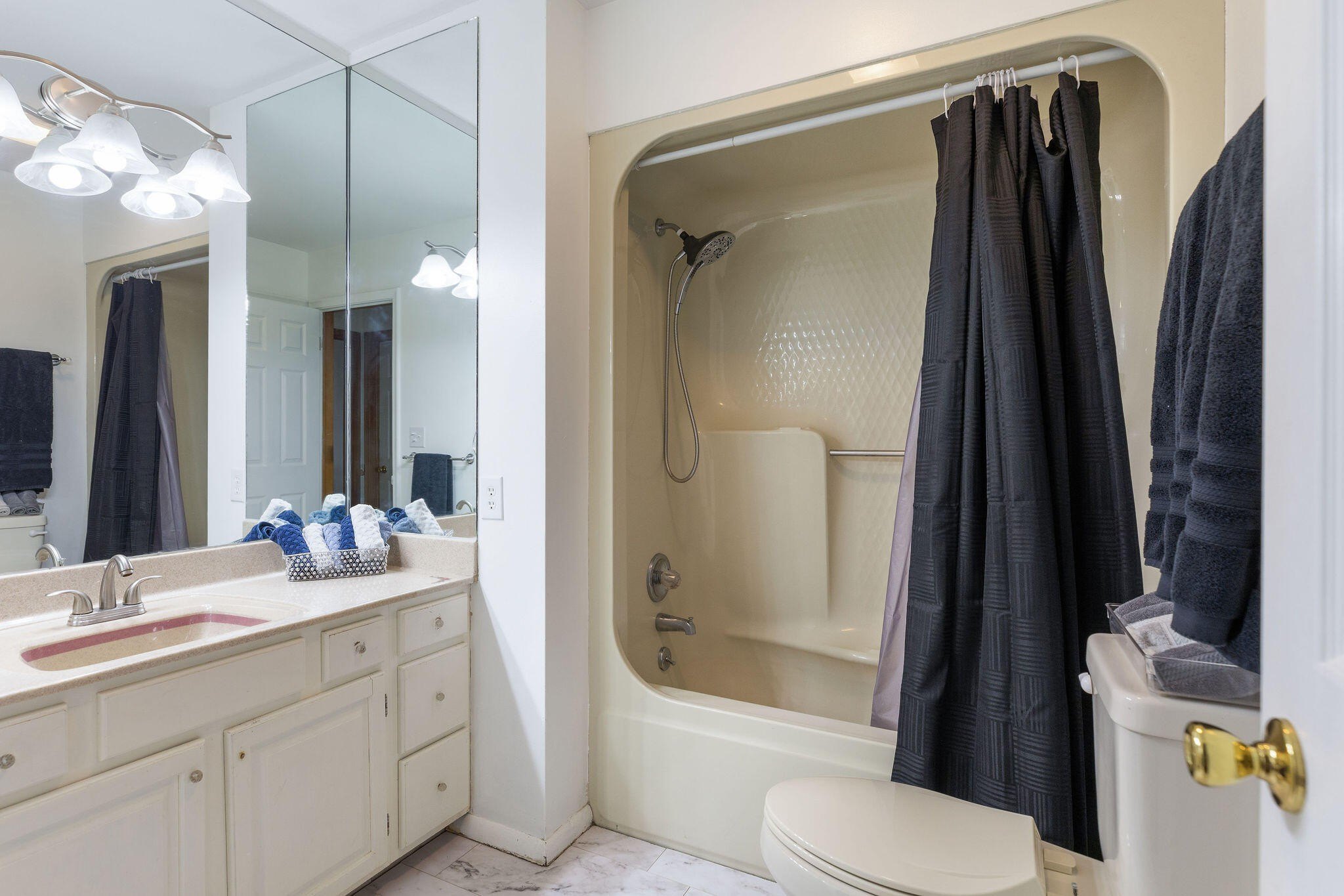 Branson, Missouri, 65616, United States, 3 Bedrooms Bedrooms, ,2 BathroomsBathrooms,Residential,For Sale,1976730