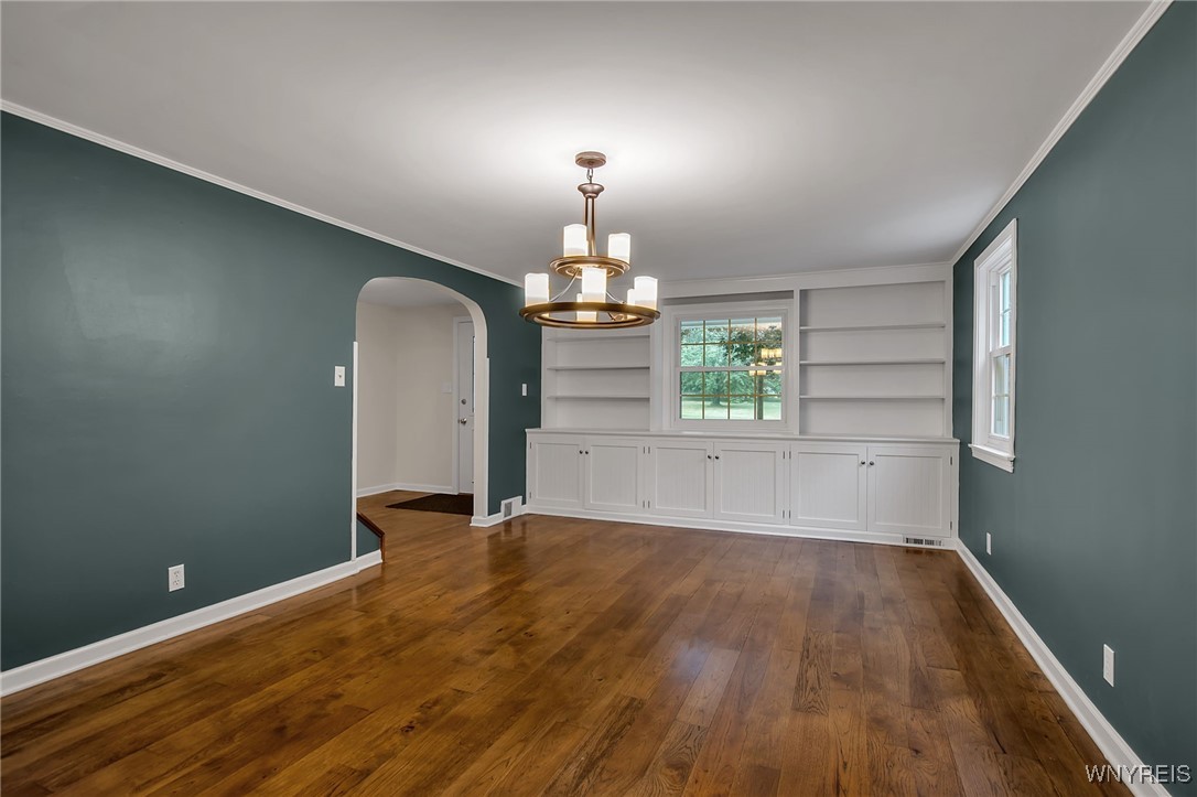 Elma, New York, 14059, United States, 7 Bedrooms Bedrooms, ,6 BathroomsBathrooms,Residential,For Sale,1935359