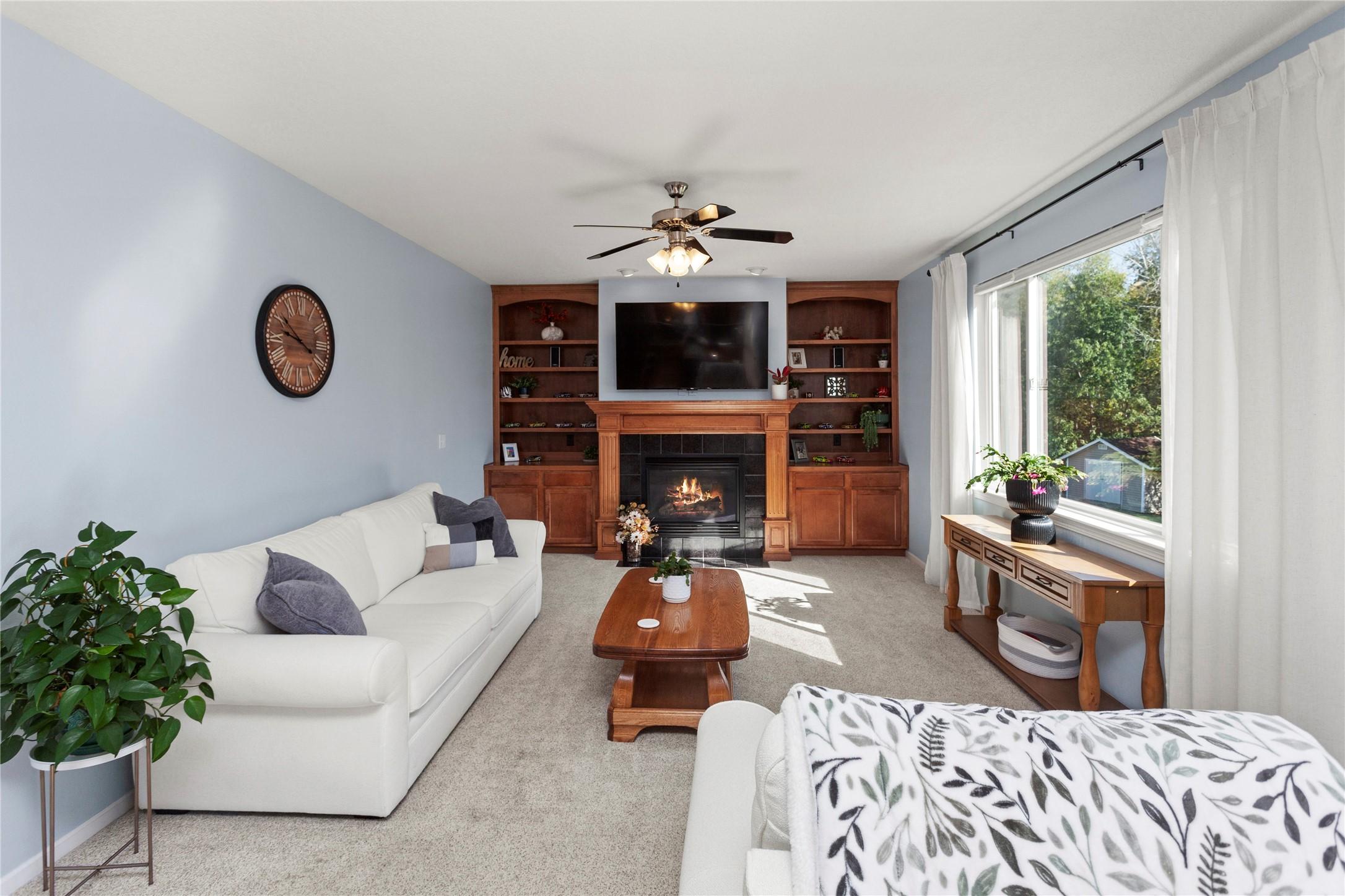 Ankeny, Iowa, 50021, United States, 5 Bedrooms Bedrooms, ,4 BathroomsBathrooms,Residential,For Sale,1976542