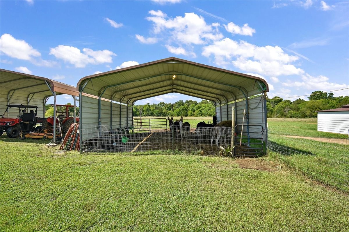 Readyville, Tennessee, 37149, United States, 3 Bedrooms Bedrooms, ,2 BathroomsBathrooms,Residential,For Sale,1903533