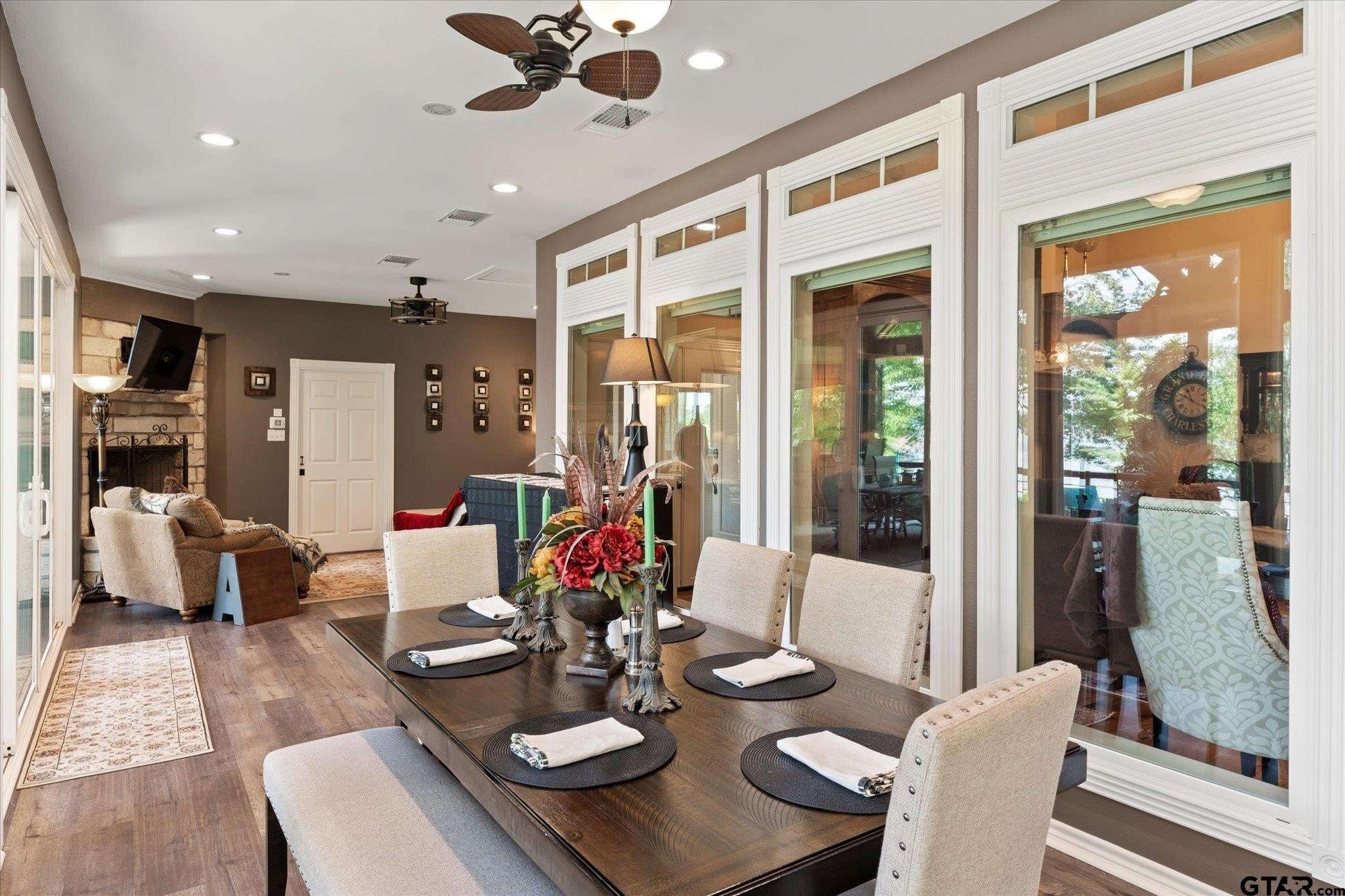 Pittsburg, Texas, 75686, United States, 4 Bedrooms Bedrooms, ,4 BathroomsBathrooms,Residential,For Sale,1983257