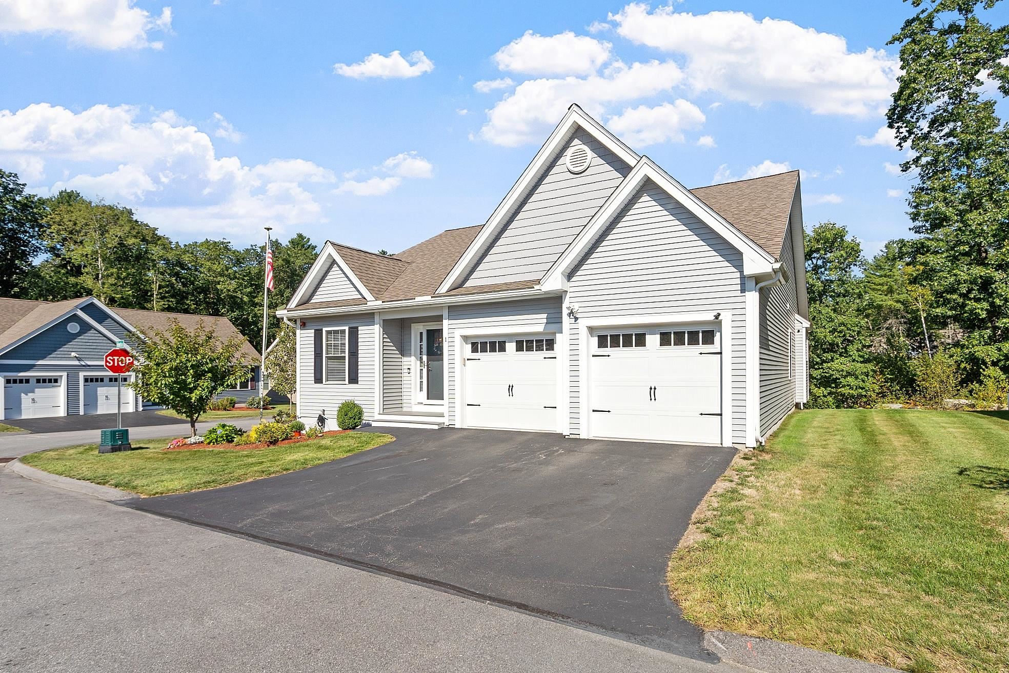 Pelham, New Hampshire, 03076, United States, 2 Bedrooms Bedrooms, ,2 BathroomsBathrooms,Residential,For Sale,1941586