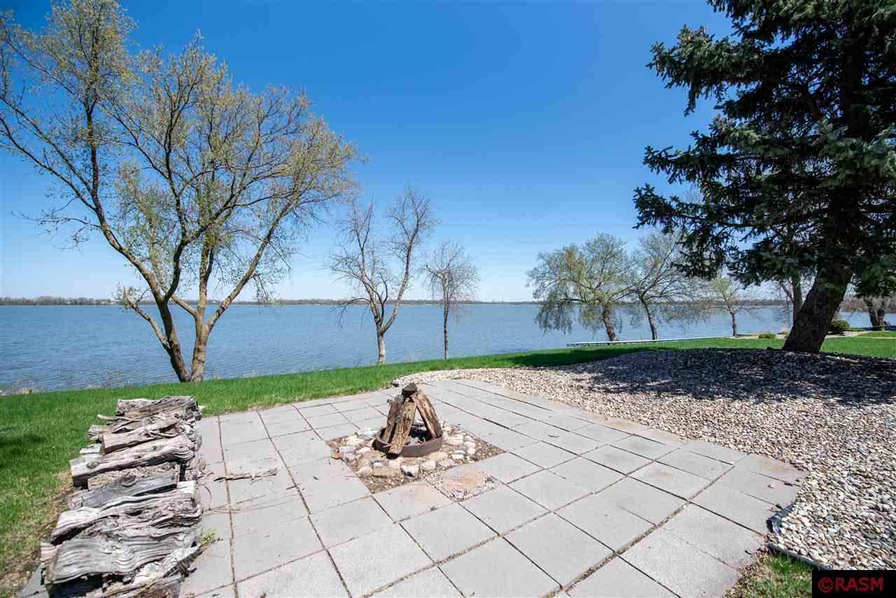 Lake Crystal, Minnesota, 56055, United States, 4 Bedrooms Bedrooms, ,3 BathroomsBathrooms,Residential,For Sale,1798331