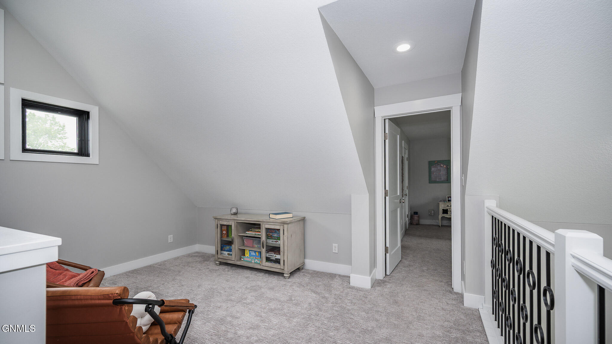 Bismarck, North Dakota, 58504, United States, 6 Bedrooms Bedrooms, ,4 BathroomsBathrooms,Residential,For Sale,1982102