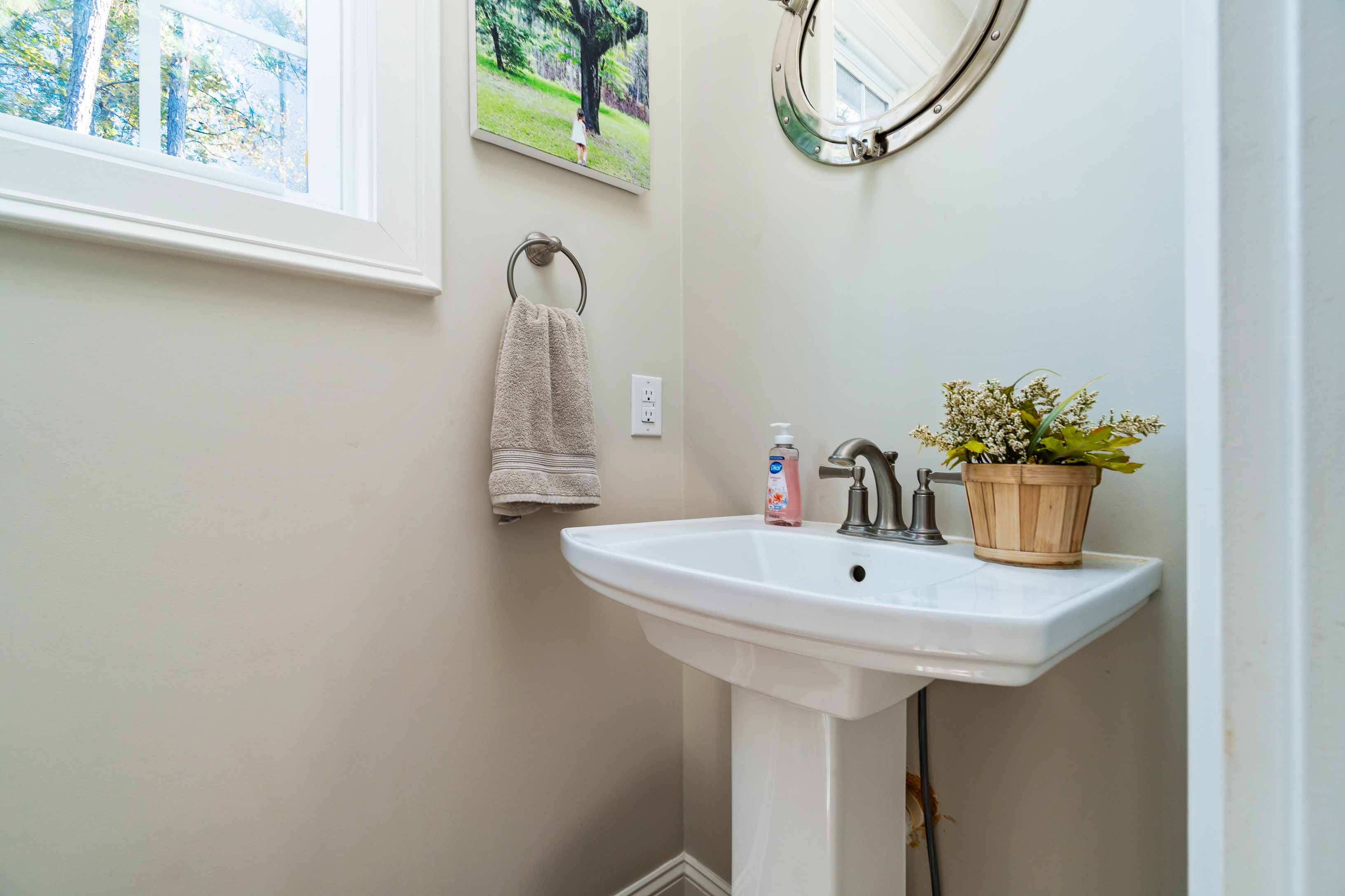 Oriental, North Carolina, 28571, United States, 3 Bedrooms Bedrooms, ,3 BathroomsBathrooms,Residential,For Sale,1981192