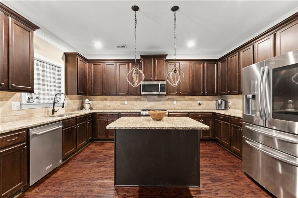 Ball Ground, Georgia, 30107, United States, 4 Bedrooms Bedrooms, ,3 BathroomsBathrooms,Residential,For Sale,1974433