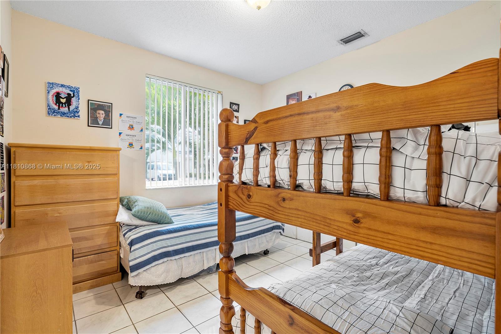 Weston, Florida, 33326, United States, 4 Bedrooms Bedrooms, ,3 BathroomsBathrooms,Residential,For Sale,1836929
