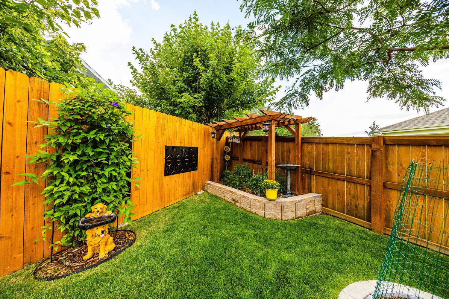 Sheridan, Wyoming, 82801, United States, 4 Bedrooms Bedrooms, ,2 BathroomsBathrooms,Residential,For Sale,1980620