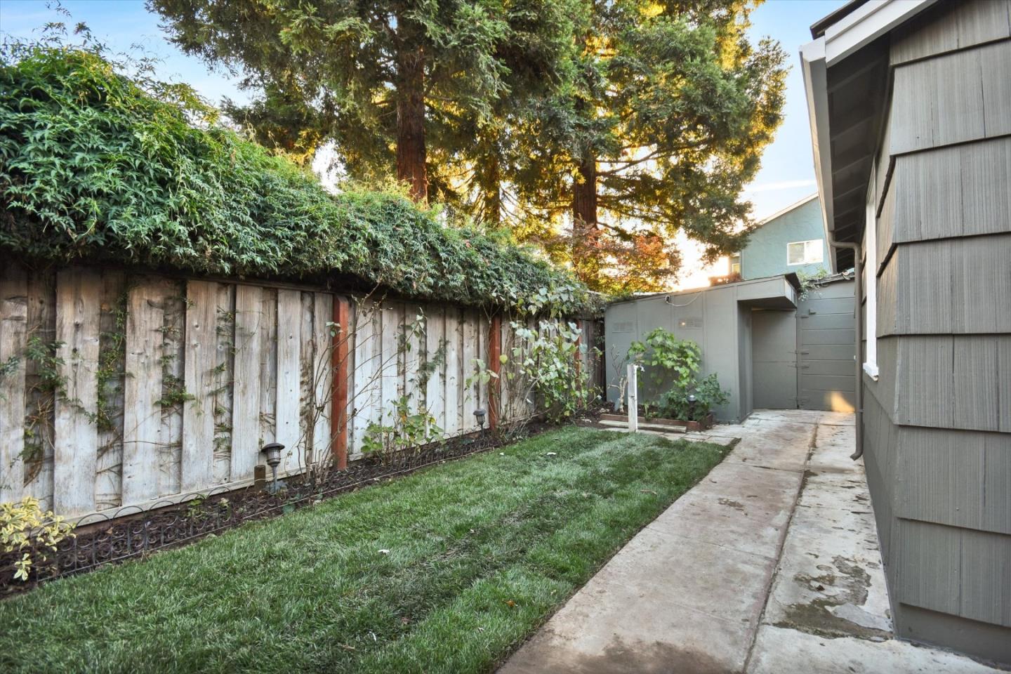 San Jose, California, 95125, United States, 4 Bedrooms Bedrooms, ,2 BathroomsBathrooms,Residential,For Sale,2003110