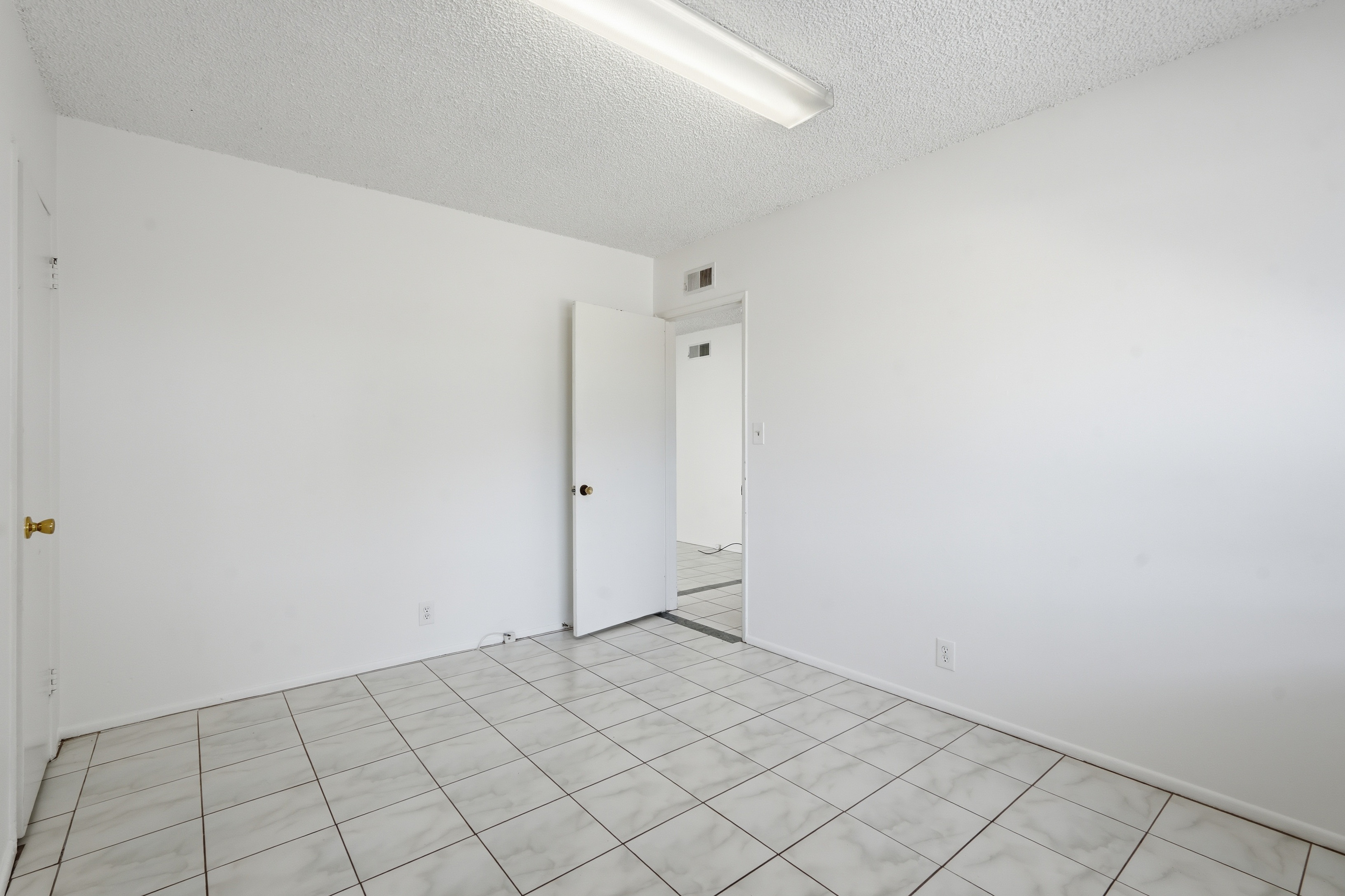  15627 Prairie Avenue, Lawndale, CA 90260 - 物件實景