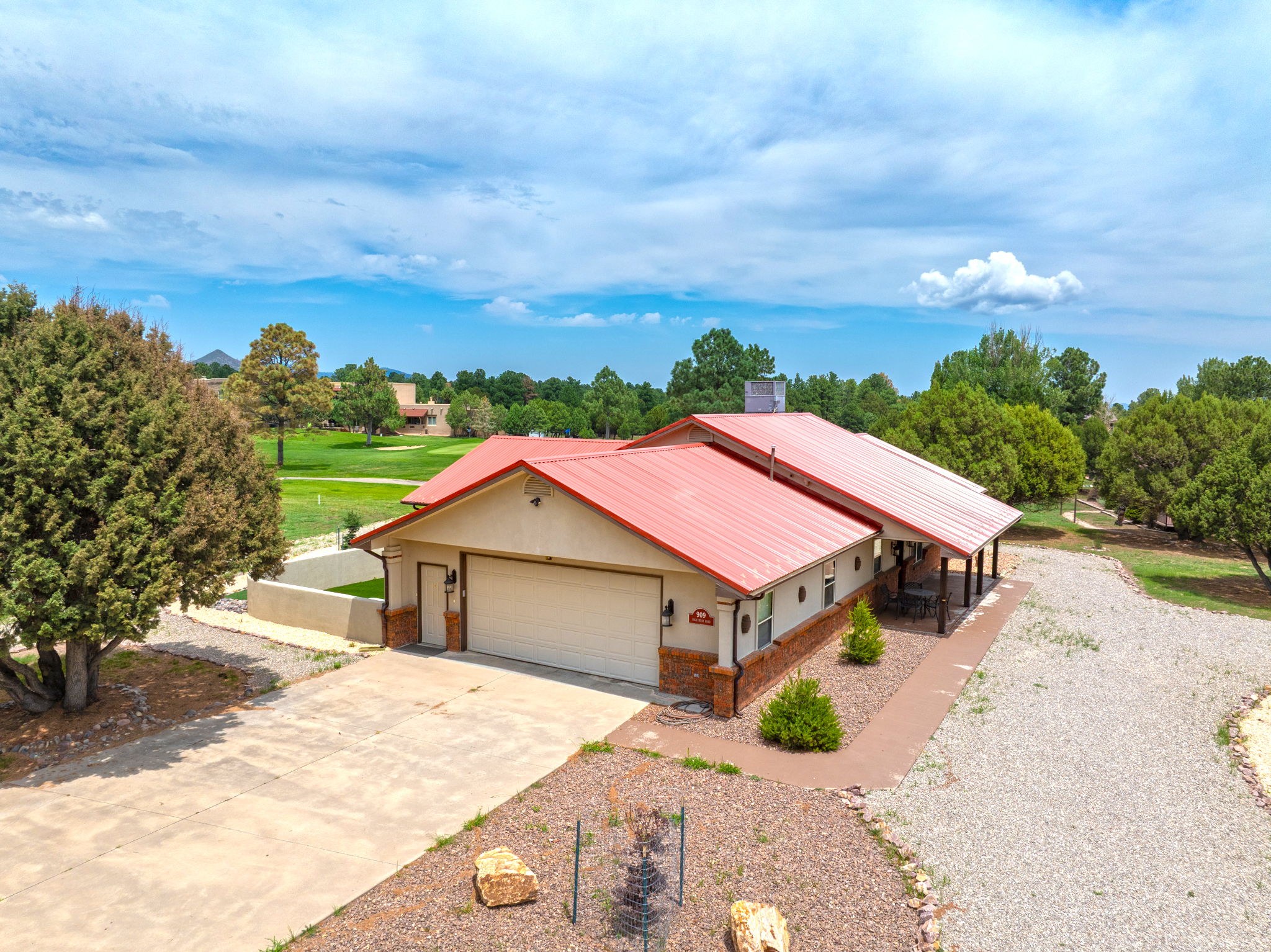 Alto, New Mexico, 88312, United States, 3 Bedrooms Bedrooms, ,2 BathroomsBathrooms,Residential,For Sale,1891048