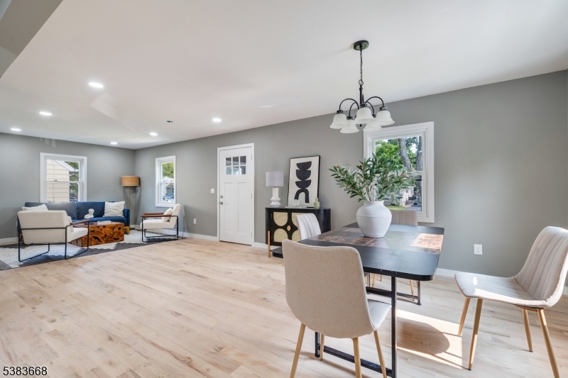 Rahway City, New Jersey, 07065, United States, 4 Bedrooms Bedrooms, ,4 BathroomsBathrooms,Residential,For Sale,1942005