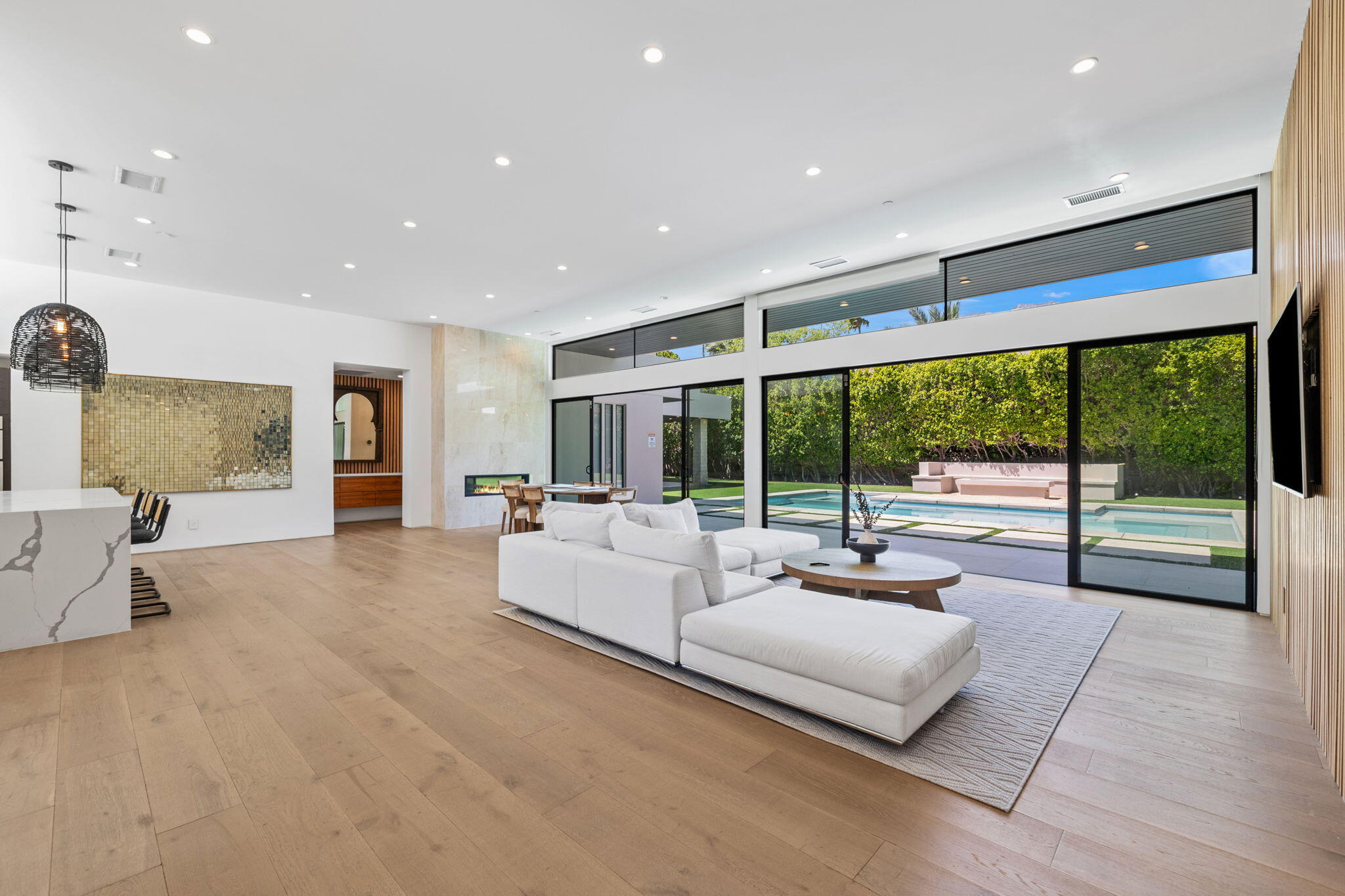 Palm Springs, California, 92262, United States, 5 Bedrooms Bedrooms, ,4 BathroomsBathrooms,Residential,For Sale,1805387