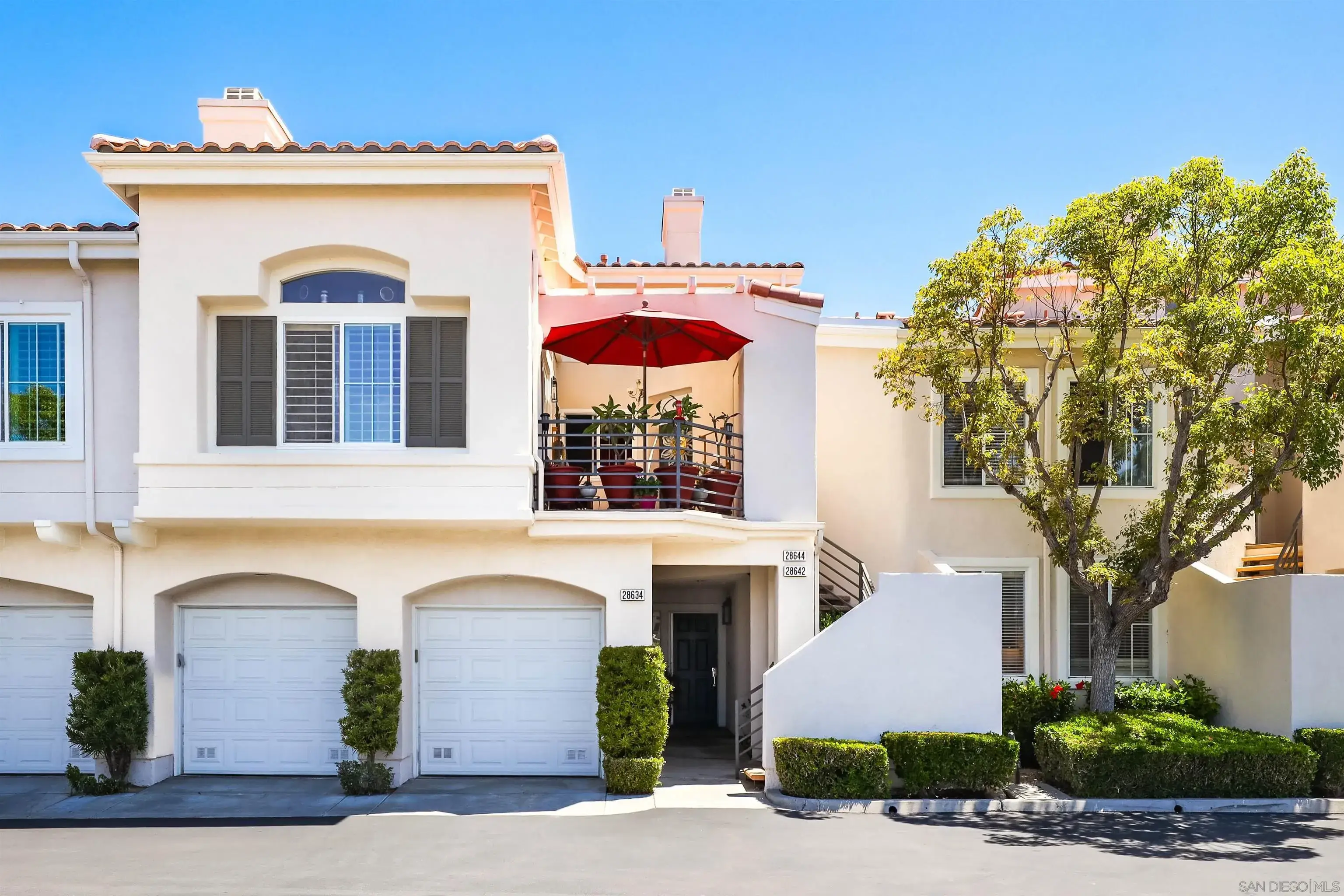 Via Valdez , Laguna Niguel, CA 92677