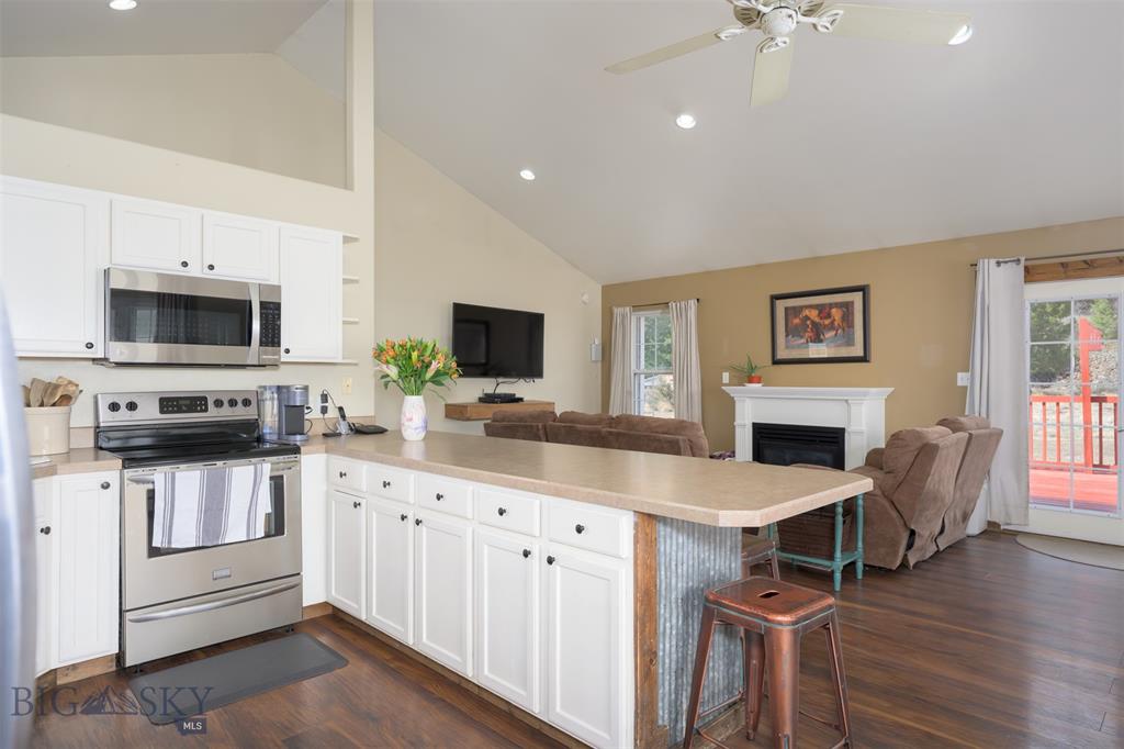 Anaconda, Montana, 59711, United States, 5 Bedrooms Bedrooms, ,3 BathroomsBathrooms,Residential,For Sale,1923651