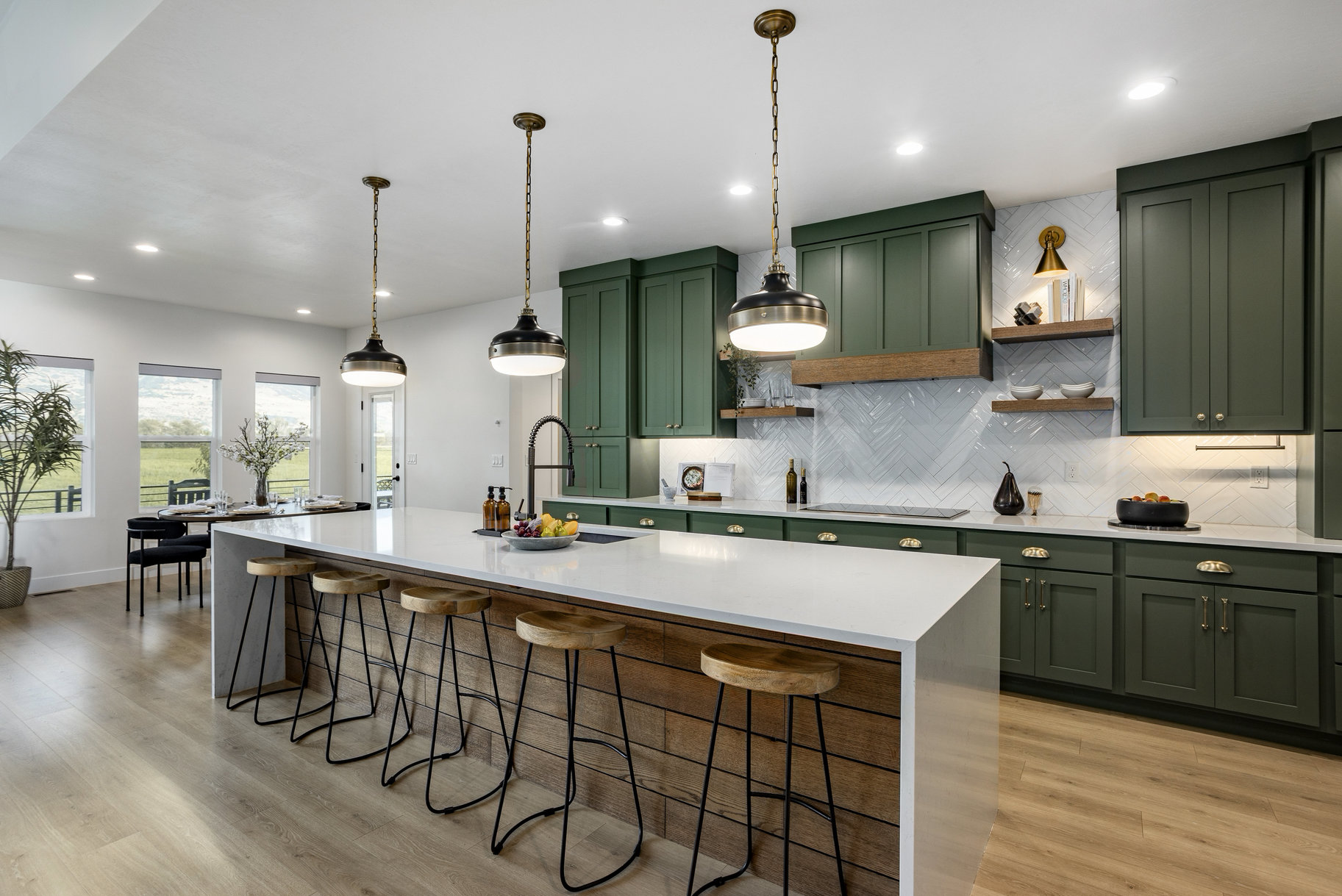  Modern Farmhouse Charm in Farmington - 物件實景