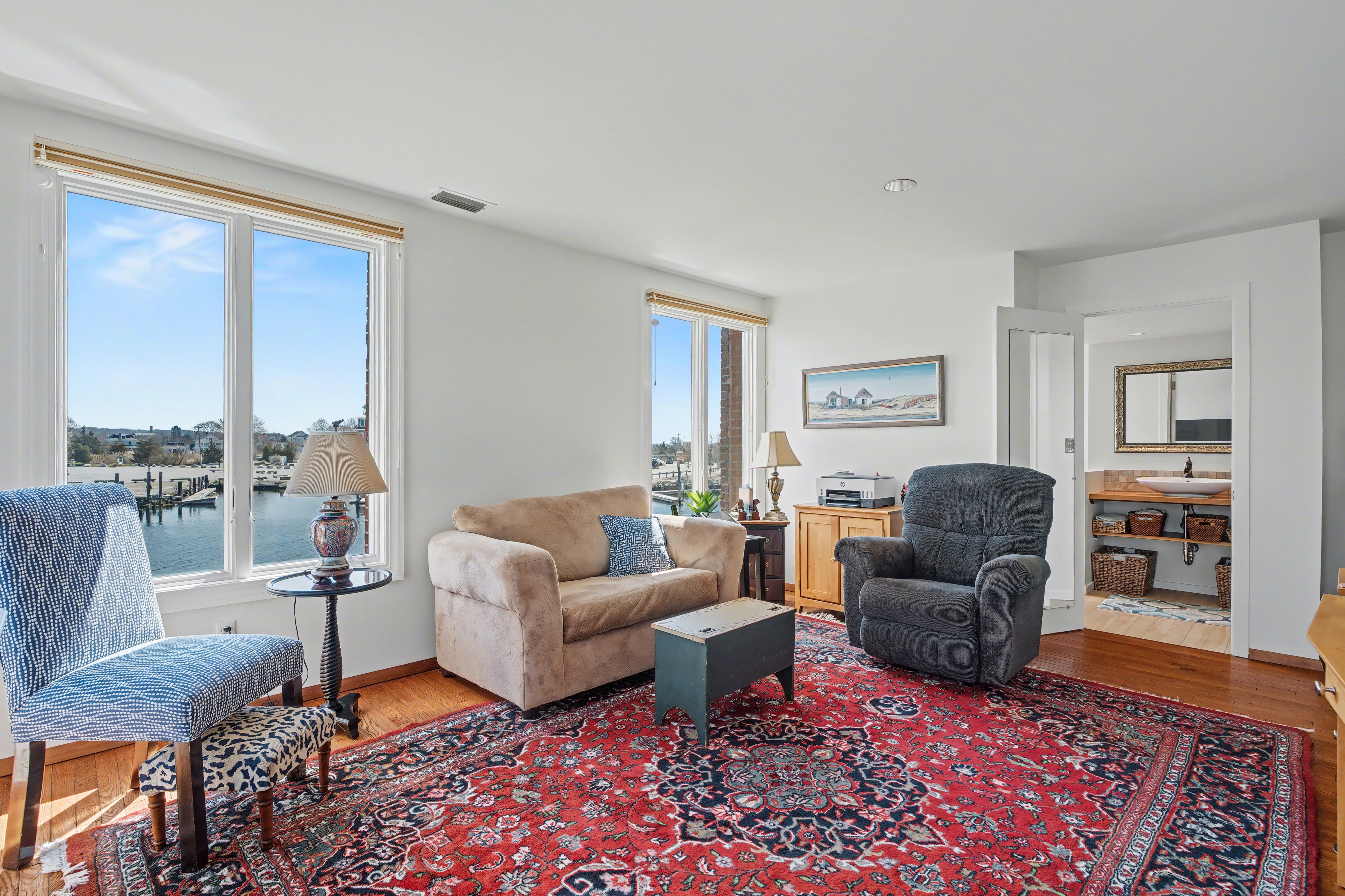  Waterfront Condo - 物件實景