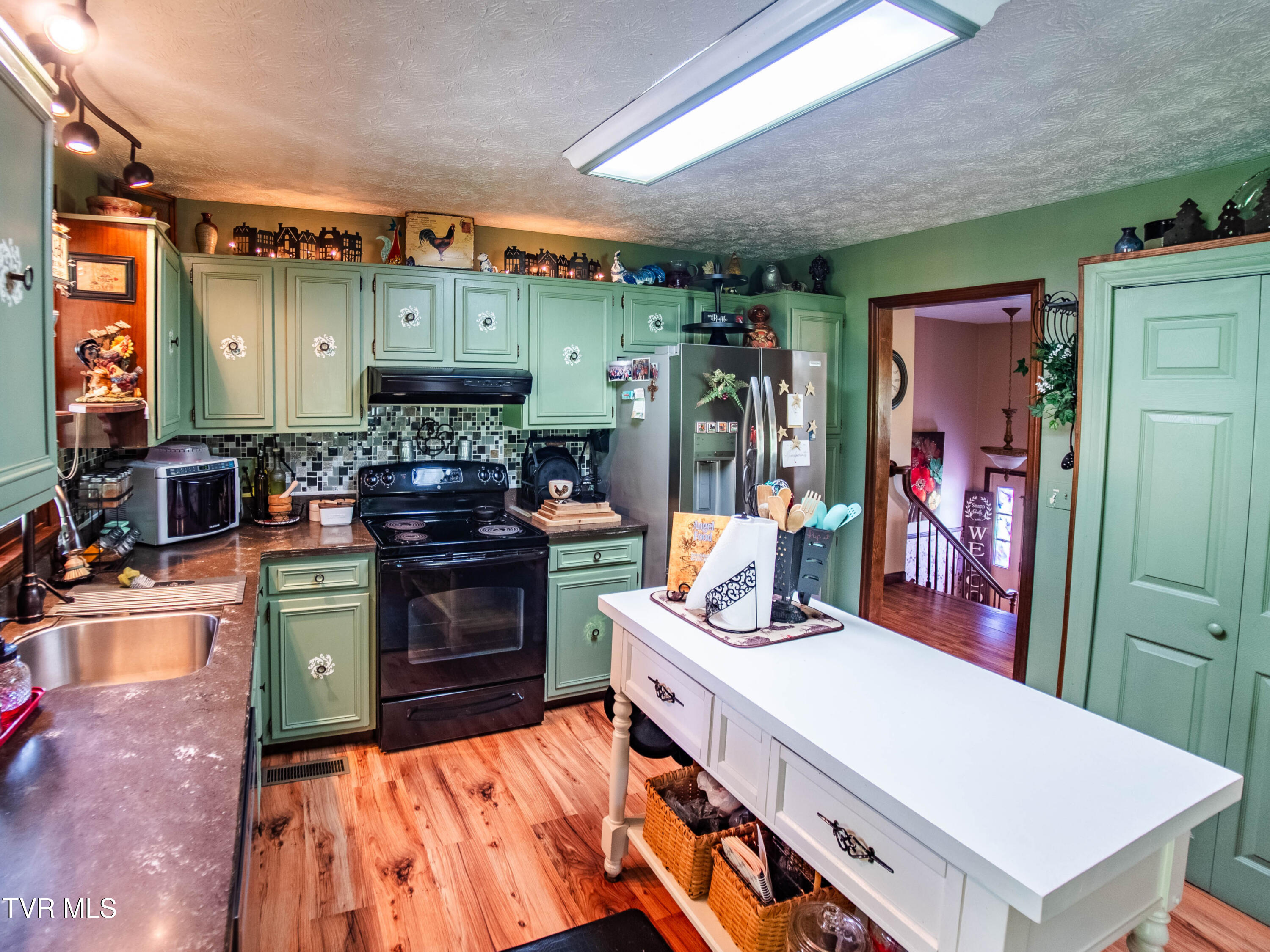 Surgoinsville, Tennessee, 37873, United States, 3 Bedrooms Bedrooms, ,3 BathroomsBathrooms,Residential,For Sale,1937059